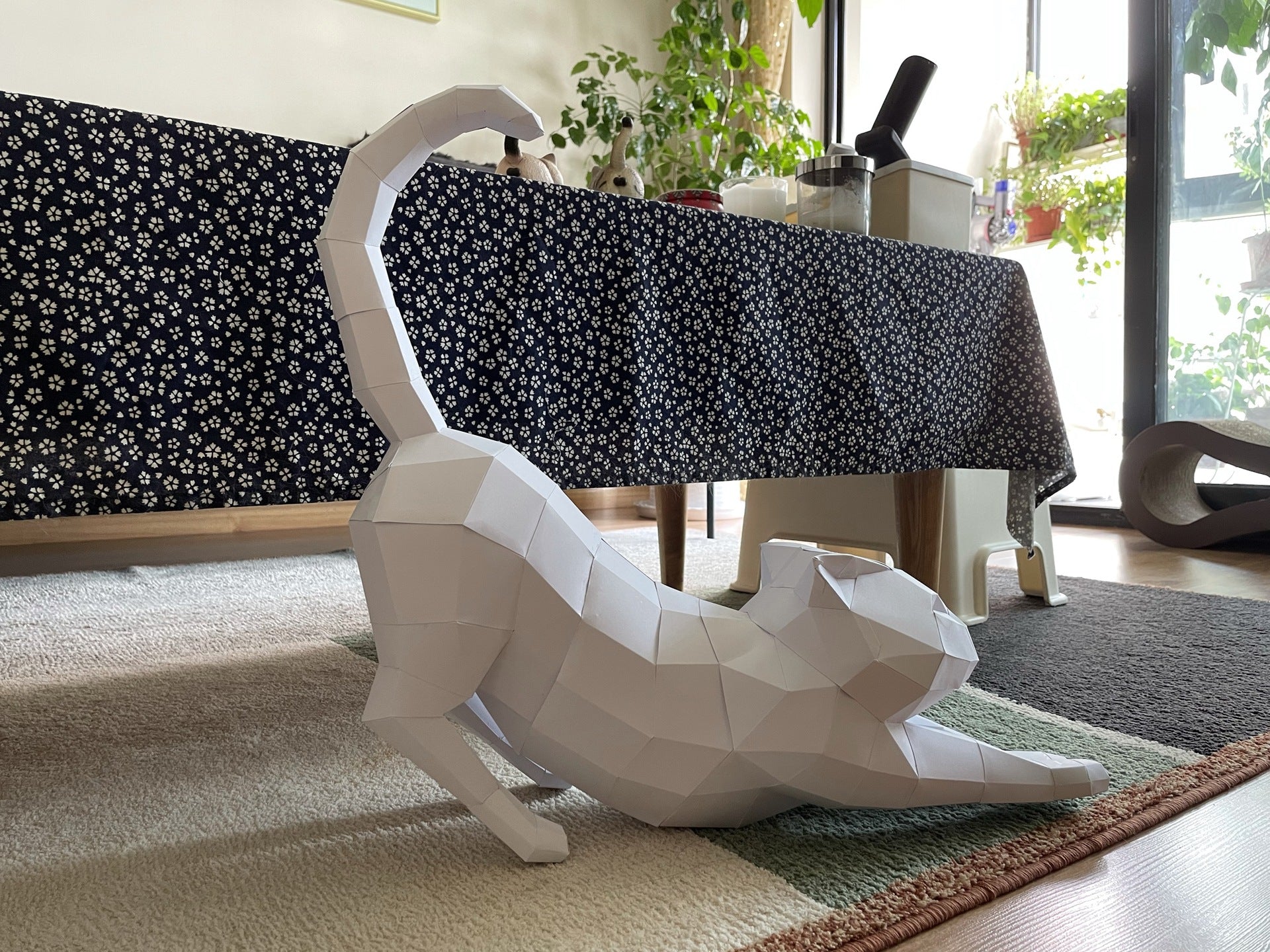 Stretching Cat DIY Paper Craft Kit – 50cm 3D Geometric Sculpture - caseovo