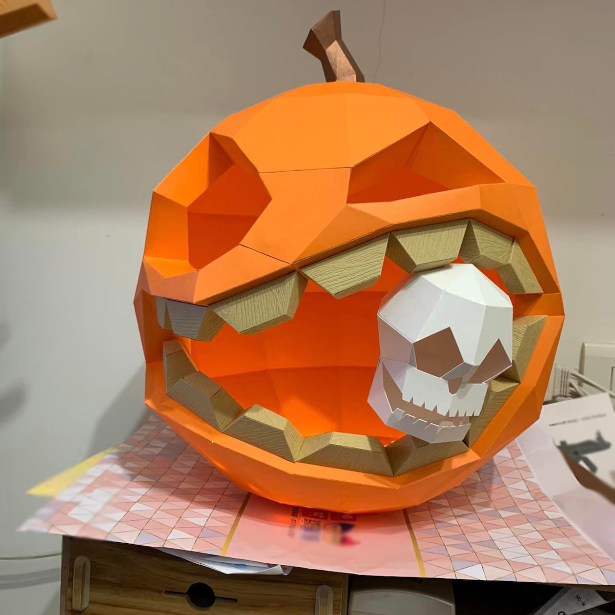 Pumpkin Skull DIY Paper Craft Kit – 37cm 3D Geometric Wall Decor - caseovo